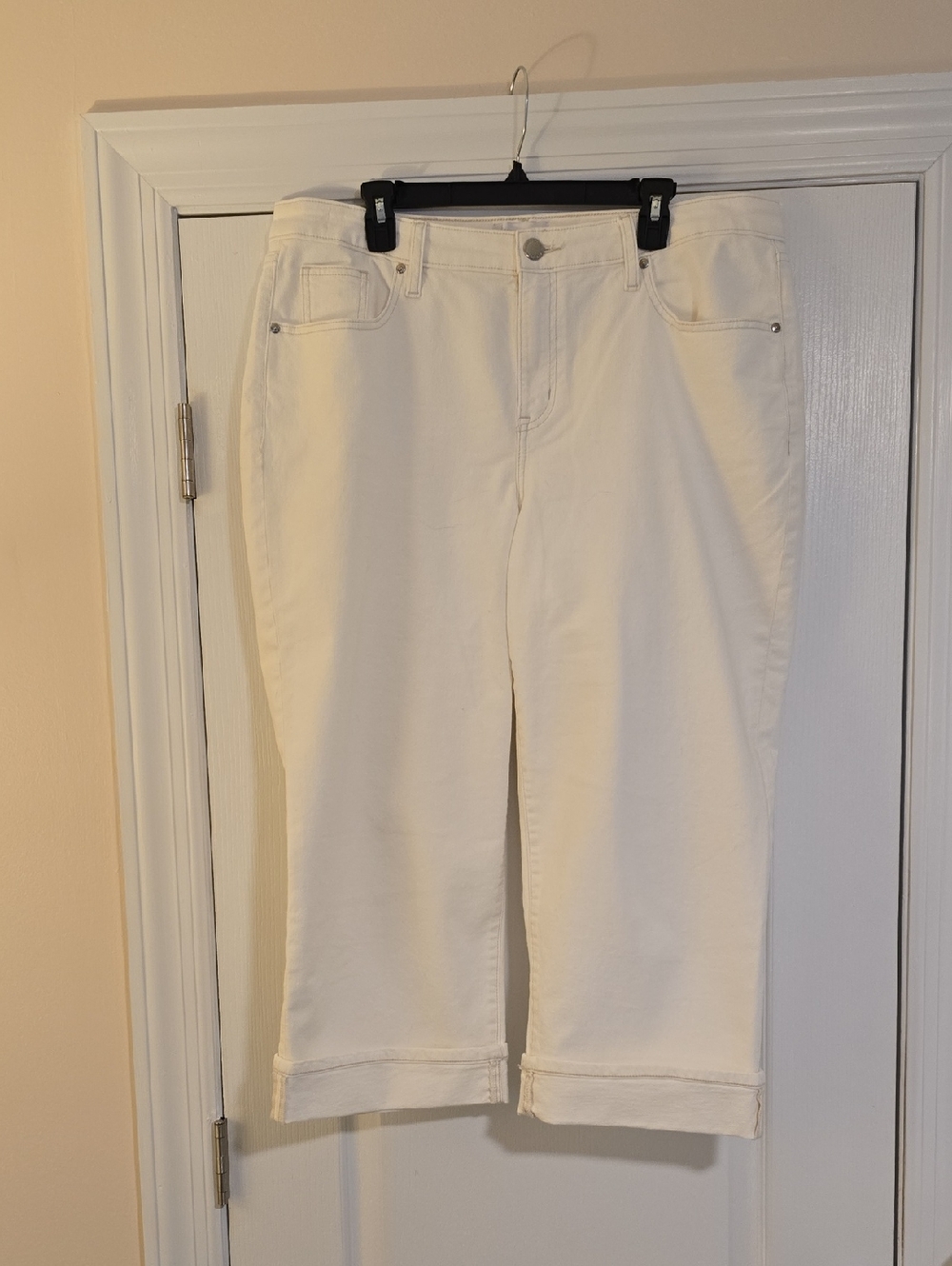 Lane Bryant Cream Denim Crop Pants